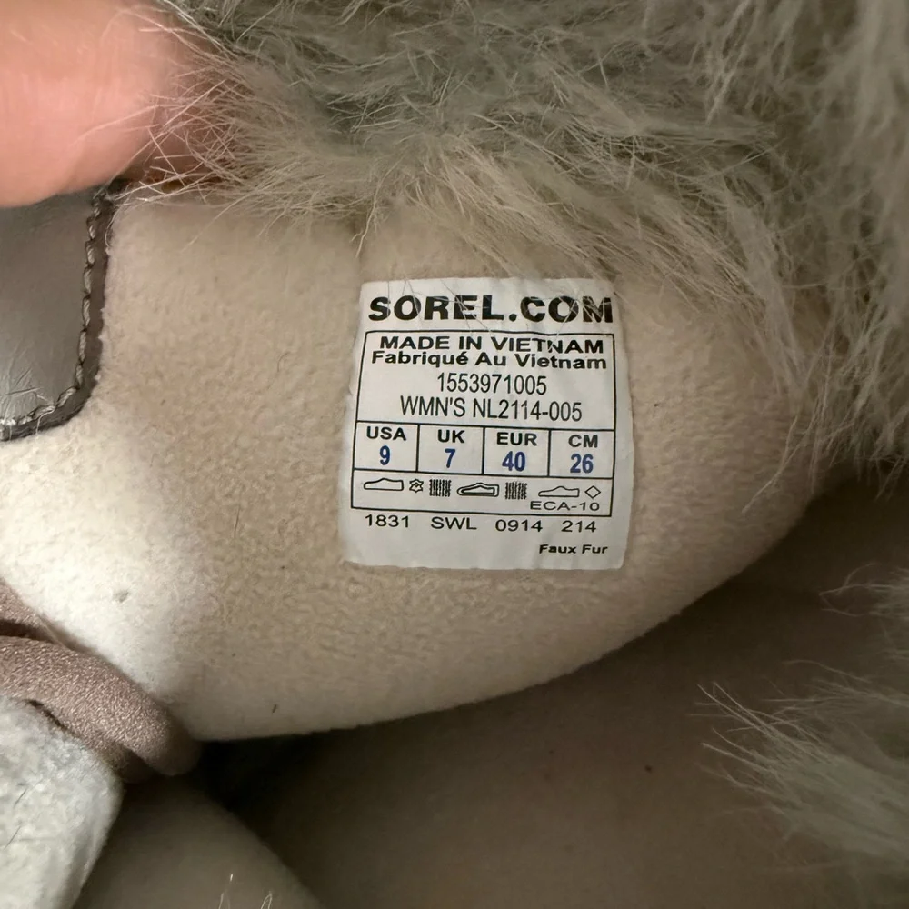 Sorel Women's Tan and White Winter Boots - Picture 9 of 9